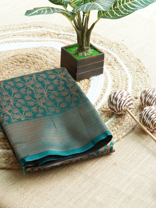 Green Saree with golden zari